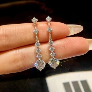 SS 925 Elegant Silver Drop MOISSANITE  Earrings